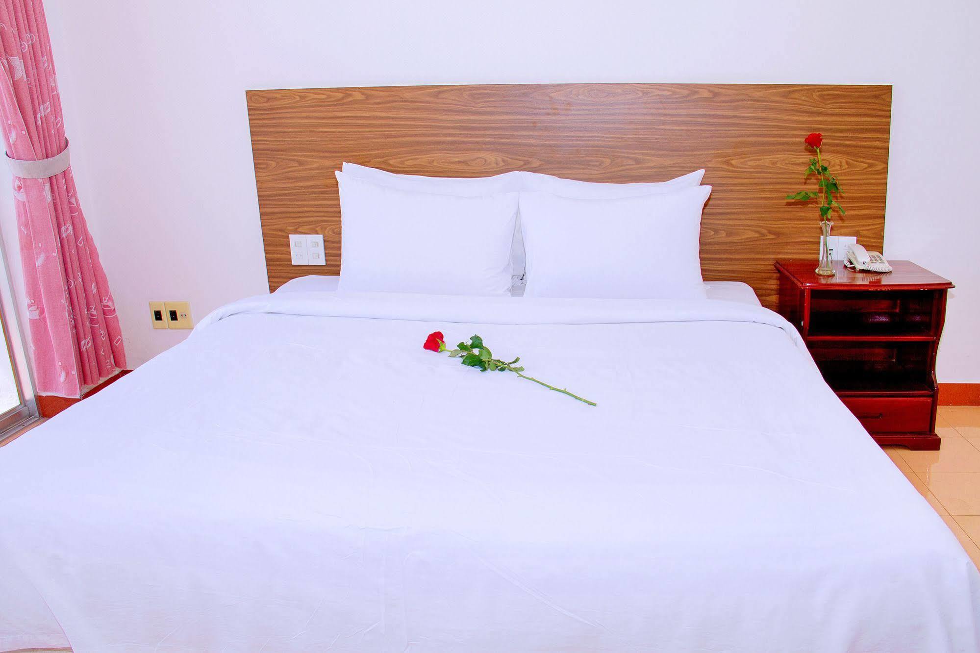 Hotel Aurora Nha Trang Exterior foto