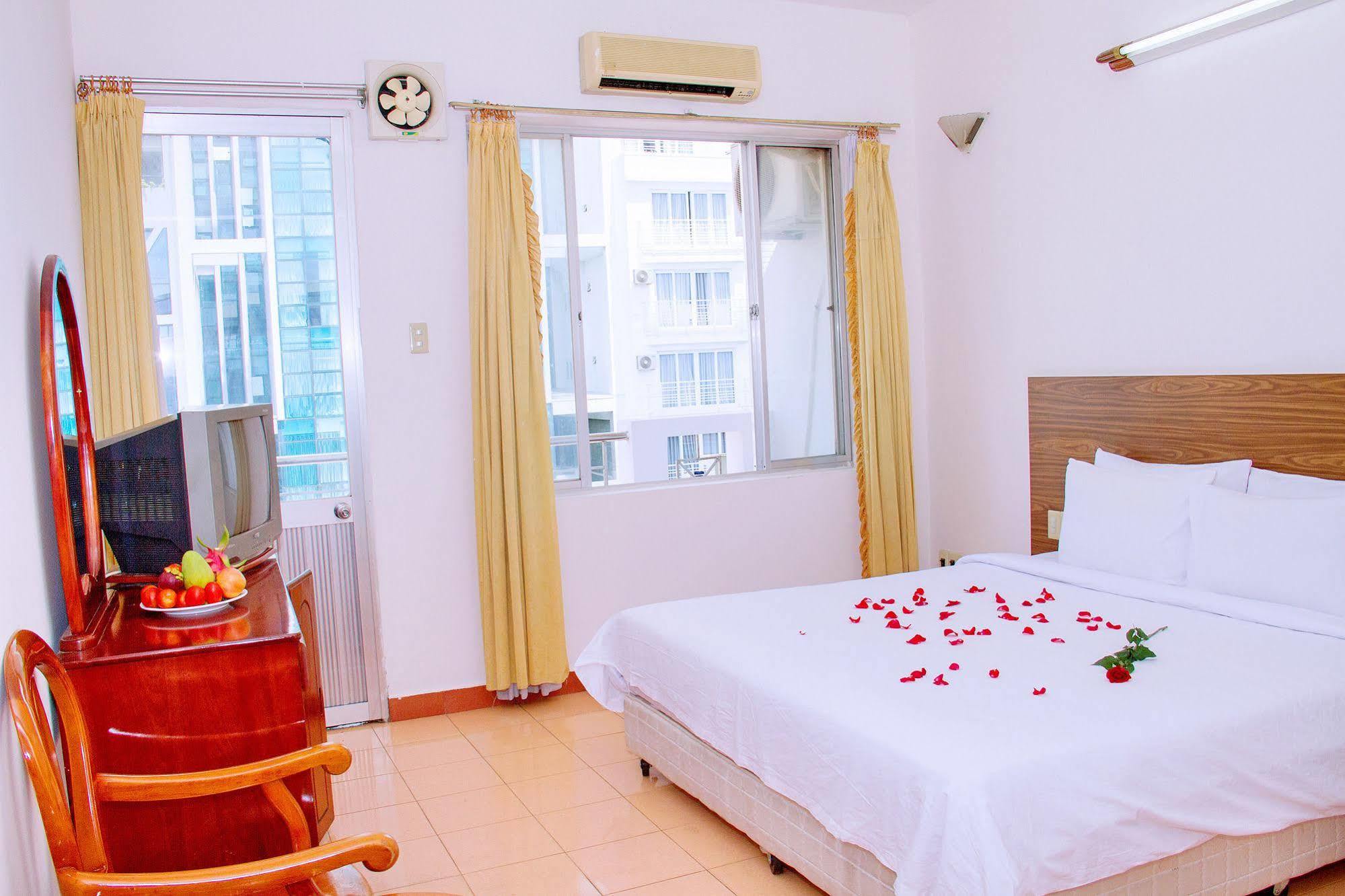 Hotel Aurora Nha Trang Exterior foto